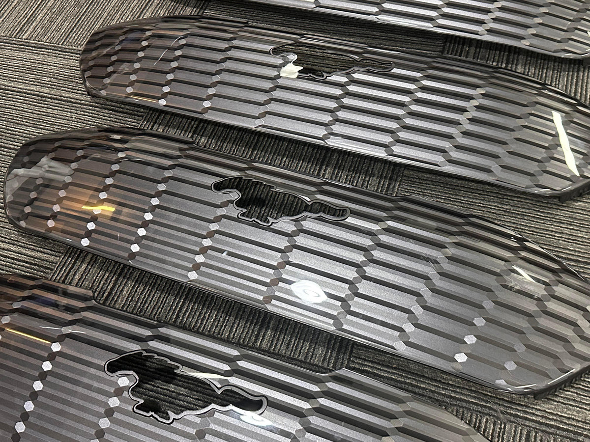 NON-GT 3D GRILLE