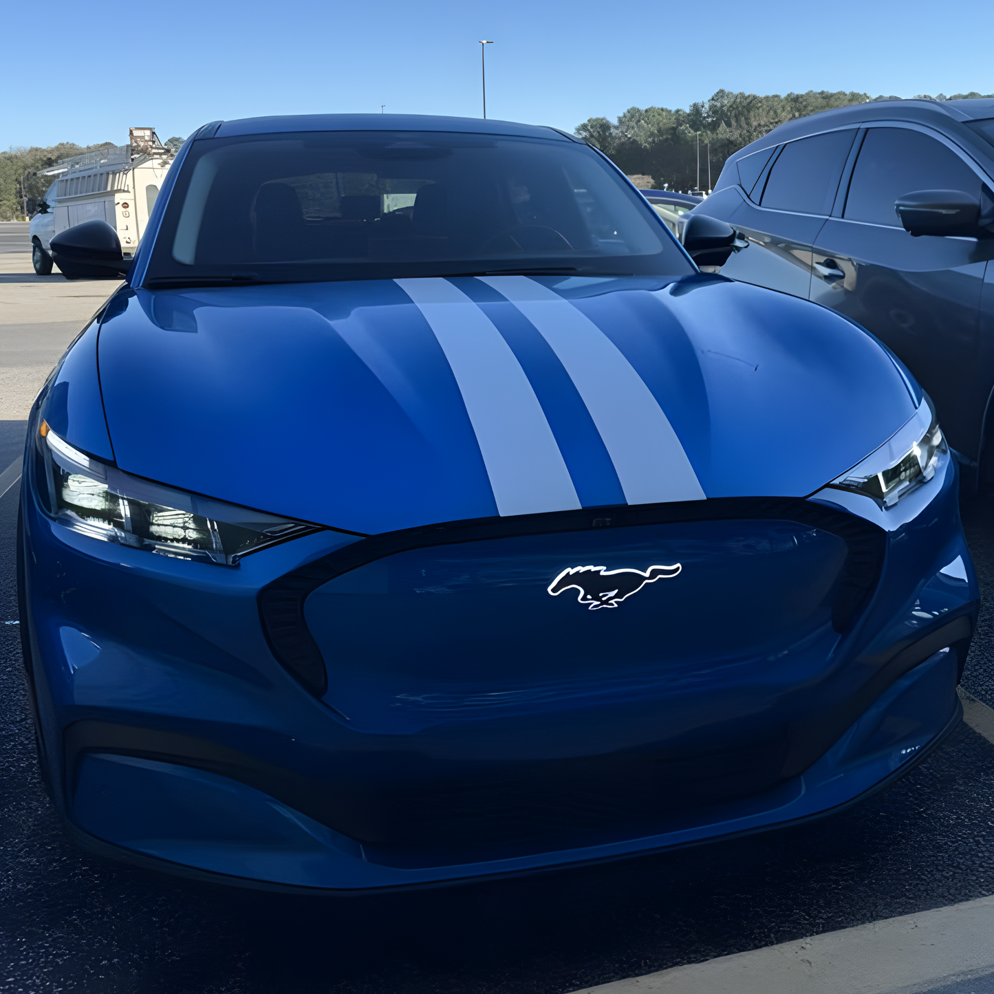 FRONT LIGHT‑UP PONY